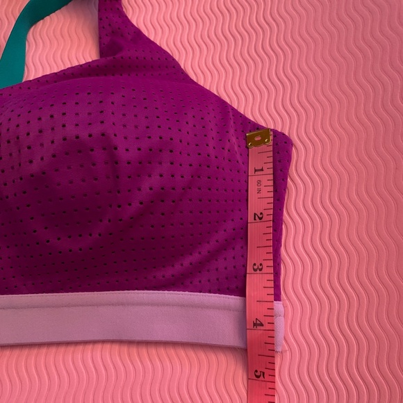 VSX Sport 36B sports bra - Picture 6 of 9